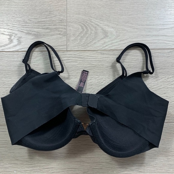Victoria’s Secret Lined Perfect Coverage Black Bra - Picture 4 of 9